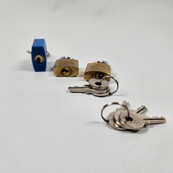 Set of 3 Conair and Tri-Circle "Travel Smart" Sentry TSA Padlock - Picture 2 of 2